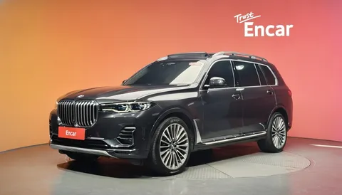 2022 BMW X7 xDrive 40i Design Pure Excellence 6-Seater