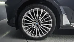 2022 BMW X7 xDrive 40i Design Pure Excellence 6-Seater — фото 5
