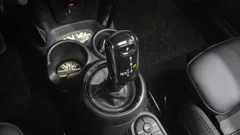 2022 Mini Cooper Classic Plus Launch Pack, синий — фото 9