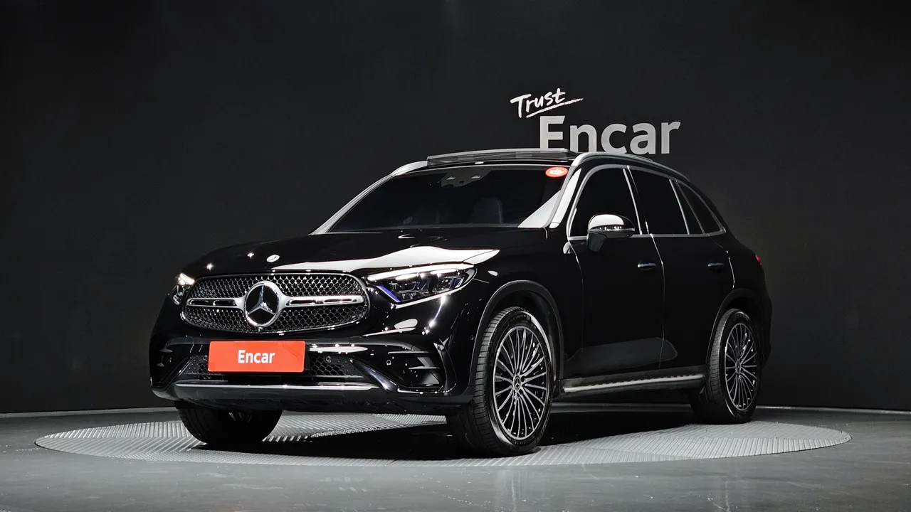 2023 Mercedes-Benz GLC-Class GLC300 4MATIC AMG Line