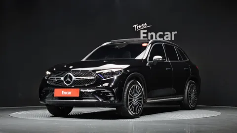 2023 Mercedes-Benz GLC-Class GLC300 4MATIC AMG Line