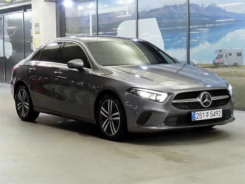 2021 Mercedes-Benz A-Class A200d Sedan