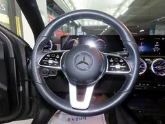 2021 Mercedes-Benz A-Class A200d Sedan, серый — фото 8