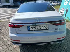 2023 Audi A8 55 TFSI Quattro Premium LWB — фото 3