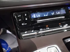 2023 Hyundai Grandeur 3.0 LPi Rent Car — фото 18