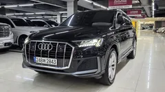 2023 Audi Q7 45 TDI Quattro Premium, чёрный — фото 1