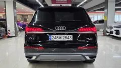 2023 Audi Q7 45 TDI Quattro Premium, чёрный — фото 7