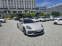 2022 Porsche Panamera 2.9 AWD Platinum Edition — фото 2
