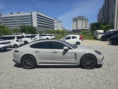 2022 Porsche Panamera 2.9 AWD Platinum Edition — фото 4