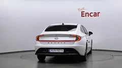 2022 Hyundai Sonata 2.0, белый — фото 4