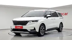 2023 Kia Carnival Diesel 9-Seater Prestige — фото 1