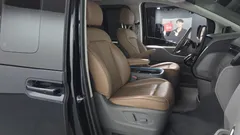 2022 Hyundai Staria 4WD Lounge 9-Seater — фото 11
