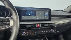 2024 Kia K5 1.6 Turbo, белый — фото 13