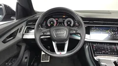 2023 Audi Q8 55 TFSI Quattro Premium, синий — фото 12