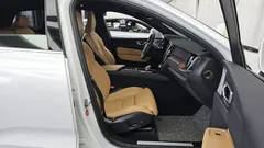 2023 Volvo XC60 B5 Ultimate Bright — фото 11