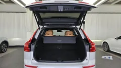 2023 Volvo XC60 B5 Ultimate Bright — фото 20