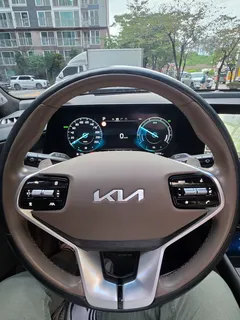 2023 Kia K8 Signature Special — фото 8