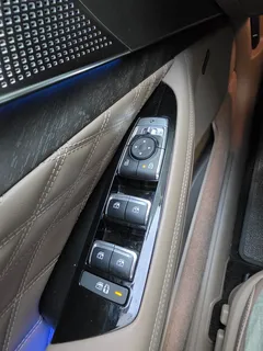 2023 Kia K8 Signature Special — фото 10