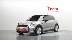 2023 Mini Cooper Classic — фото 1