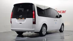 2023 Hyundai Staria Tourer 11-Seater — фото 2