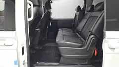 2023 Hyundai Staria Tourer 11-Seater — фото 11