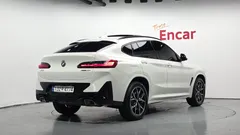 2022 BMW X4 xDrive20i M Sport — фото 2