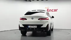 2022 BMW X4 xDrive20i M Sport — фото 4