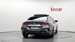 2023 BMW 8-Series M850i xDrive Gran Coupe, серо-серебристый — фото 4