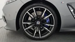 2023 BMW 8-Series M850i xDrive Gran Coupe, серо-серебристый — фото 5
