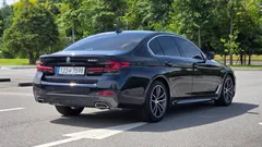 2023 BMW 5-Series 520i M Sport — фото 2