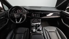 2022 Audi Q7 45 TDI Quattro Premium — фото 7