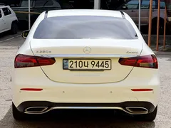 2022 Mercedes-Benz E-Class E220d 4MATIC AMG Line — фото 3