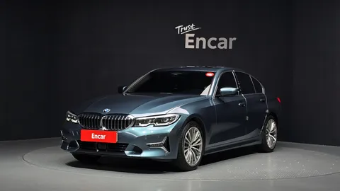 2021 BMW 3-Series 320i Luxury