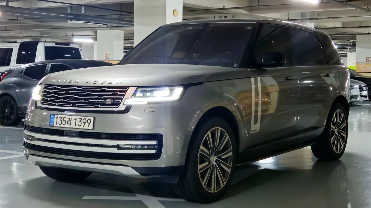2023 Land Rover Range Rover P530 Autobiography Long Wheel Base