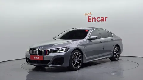 2023 BMW 5-Series 530e M Sport