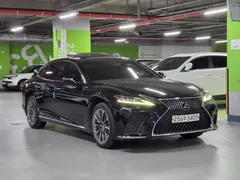 2021 Lexus LS 3.5 Platinum AWD, чёрный — фото 3