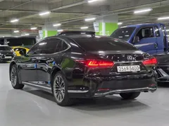 2021 Lexus LS 3.5 Platinum AWD, чёрный — фото 4