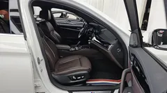 2022 BMW 5-Series 530i M Sport Package, белый — фото 15