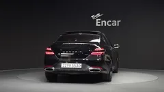 2022 Genesis G70 Gasoline 2.0T 4WD, чёрный — фото 4
