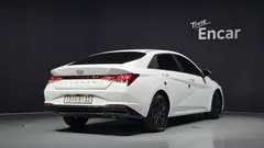 2023 Hyundai AVANTE Smart, белый — фото 2