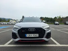 2021 Audi SQ5 3.0 TFSI Quattro Sportback, светло-серебристый — фото 2