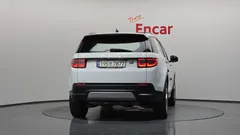 2023 Land Rover Discovery Sport P250 SE — фото 4