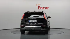 2022 Kia Niro Signature, чёрный — фото 4