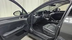 2023 Kia K5 2.0 LPI(Renter car) — фото 10