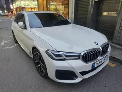 2023 BMW 5-Series 530i M Sport Package — фото 2
