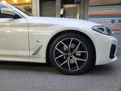 2023 BMW 5-Series 530i M Sport Package — фото 5