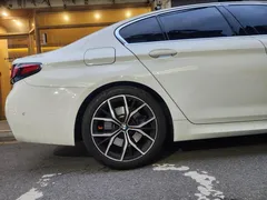 2023 BMW 5-Series 530i M Sport Package — фото 7