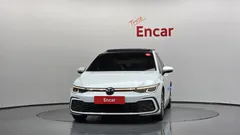 2022 Volkswagen Golf 2.0 GTI, белый — фото 3