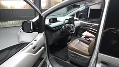 2022 Hyundai Staria Lounge 9-Seater — фото 10