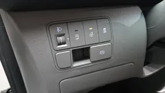 2022 Hyundai Staria Lounge 9-Seater — фото 18